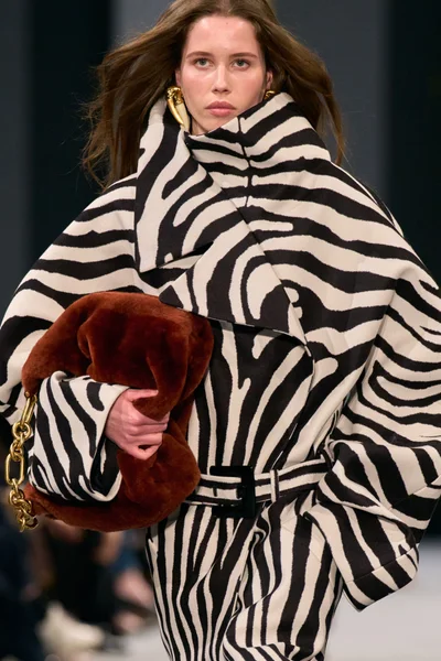 Look 51